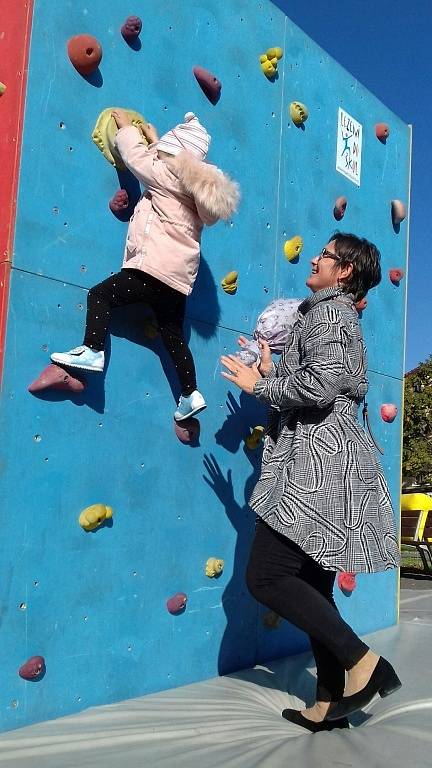 Tradiční slánská akce, Rožnění uherského býka a Finále Boulderzávody 2019.