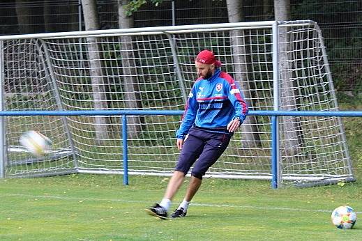 Závěrečné soustředění reprezentace ČR do 19 let před odletem na ME v Arménii.