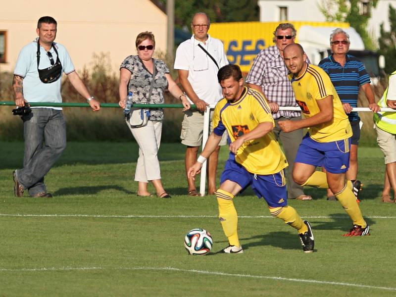 Sokol Hostouň - Tatran Sedlčany 6:0, "Ondrášovka krajský přebor" Středočeský kraj, 10. 8. 2014