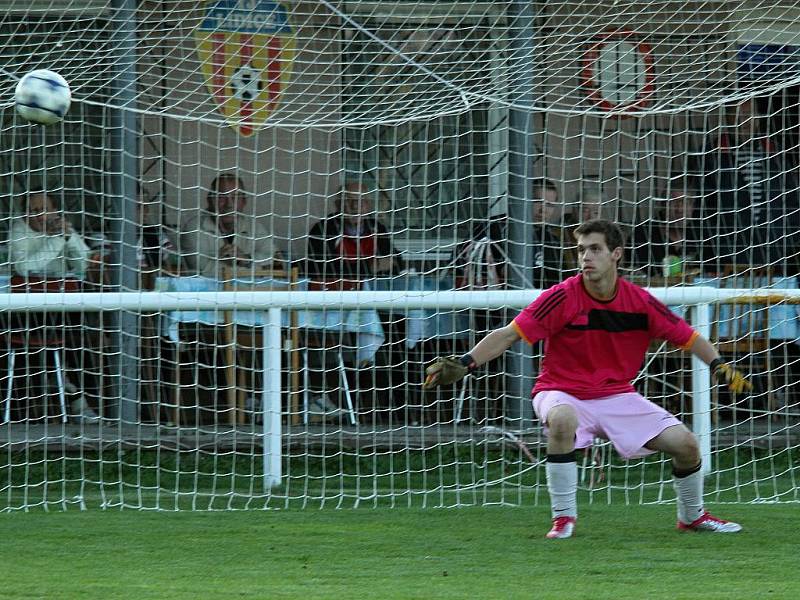 Sokol Lidice –Stochov 4:2 (3:1) , utkání I.B stč. kraj, tř. 2011/12, hráno 24.9.2011