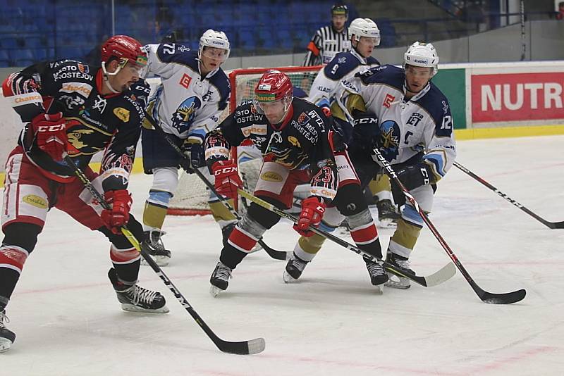 Kladno (v bílém) - Prostějov 7:3.