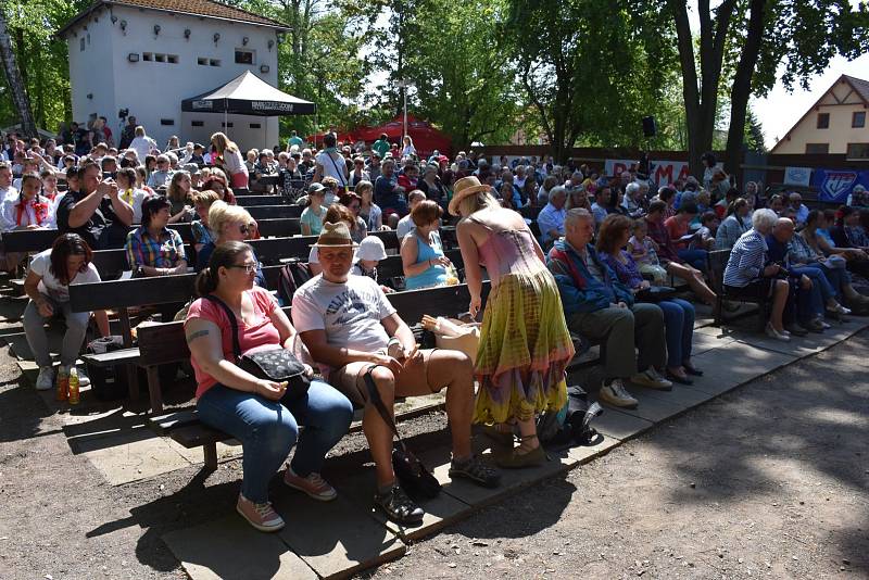 Sobotní program festivalu Tuchlovická pouť.