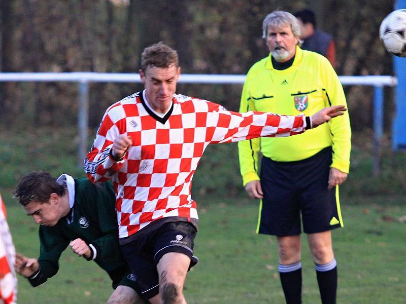 FK Brandýsek - Slovan Kladno 1:4 , utkání OP okr. Kladno, 2011/12, hráno 12. 11. 2011