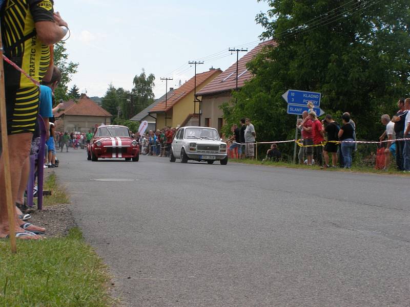 Závody v jízdě do kopce z Knovíze do Olšan se konaly už po 26.