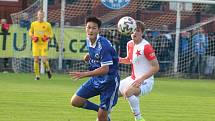 Třetiligový Slovan Velvary přivítal v rámci MOL Cupu mistrovskou Slavii Praha.