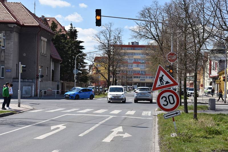 Oprava v Kleinerově ulici v úsecích křižovatek s ulicemi Vašatova a E. Beneše.