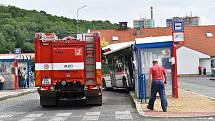 Autobus smetl na zastávce ve Slaném školáka, ten zemřel