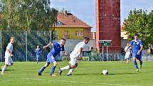 Fotbalová divize: Slaný (v modrém) prohrálo doma v úvodním zápase s Chomutovem 0:1.