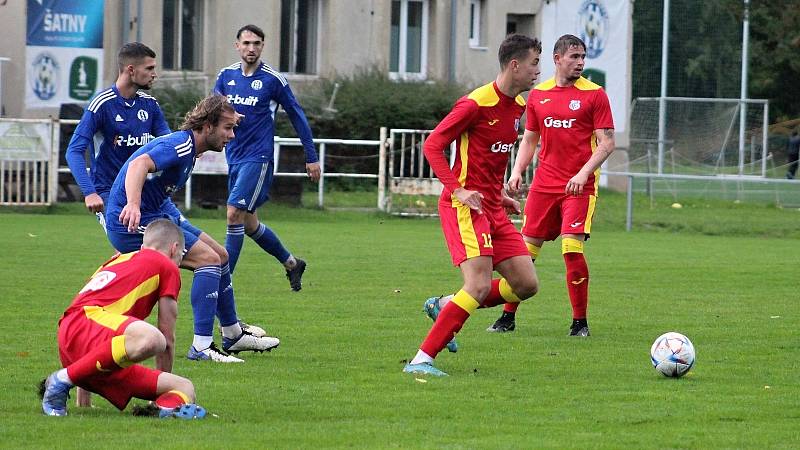 V 9. kole ČFK ve skupině B ČFL domácí Velvary (v modrém) senzačně přehrály Ústí nad Labem 5:2.