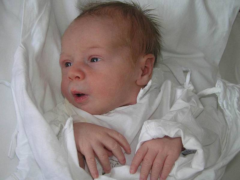 Jan Vítek, 1.12.2007, Slatina, váha 3,30 kg, míra 49 cm, rodiče jsou Lenka Havlíková a Milan Vítek (porodnice Kladno). 