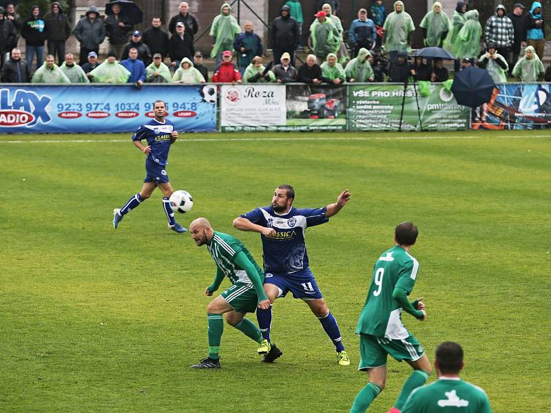 Hostouň potrápilo počasí a hlavně efektivní soupeř / Sokol Hostouň - SK Kladno 1:3, Divize, 8. 10. 2017 