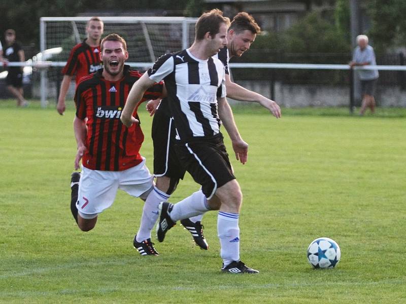 SK Hřebeč - SK Lhota 3:1, AGRO – CS Pohár Středočeského krajského fotbalového svazu, 30. 8. 2017