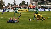 Po zákroku následovala sporná penalta ... // Sokol Hostouň - SK Kladno 1:3, Divize B, 8. 10. 2017