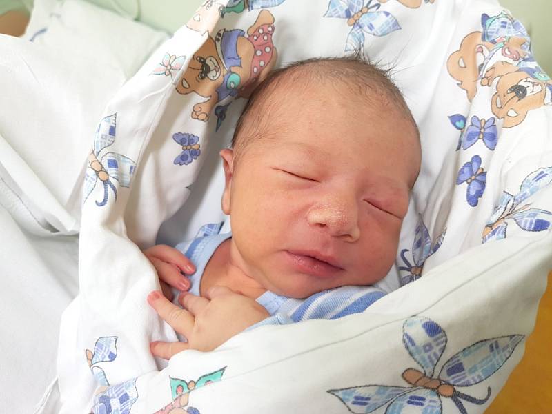 JAKUB HRBATA, KLADNO. Narodil se 19. ledna 2018. Po porodu vážil 3,56 kg a měřil 50 cm. Rodiče jsou Aneta a Pavel Hrbatovi. (porodnice Slaný)