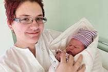 První letošní holčičkou a zároveň tříkrálovým miminkem, které se narodilo ve Slaném, je Anička Hliňáková.
