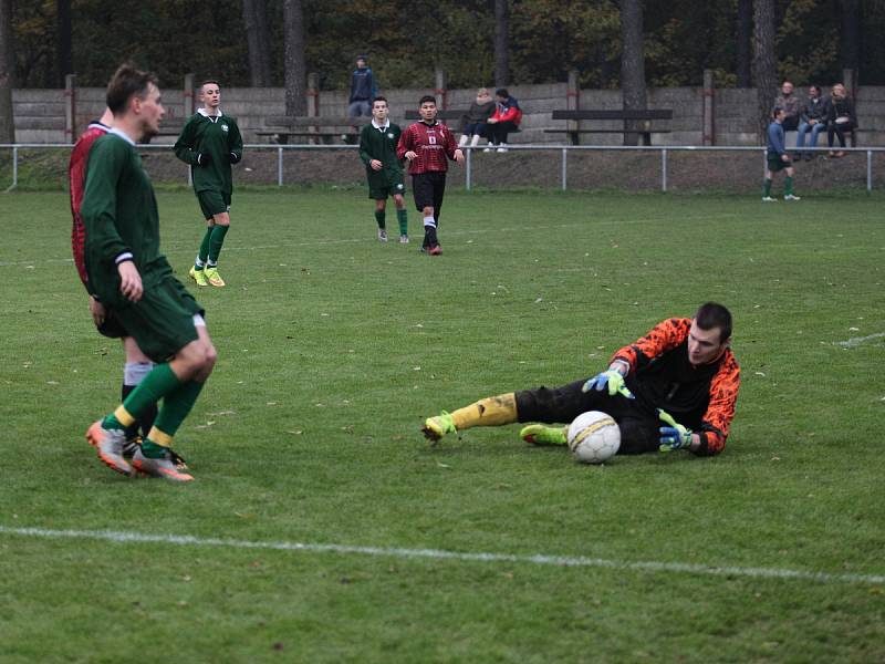 Slovan Kladno - Slavoj Kladno 5:1, III. tř. sk. A, okr. Kladno, 25. 10. 2015