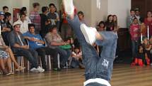 Domovy tančí. První ročník celorepublikové soutěže dětských domovů v tancích. Slaný, 18. září 2012 