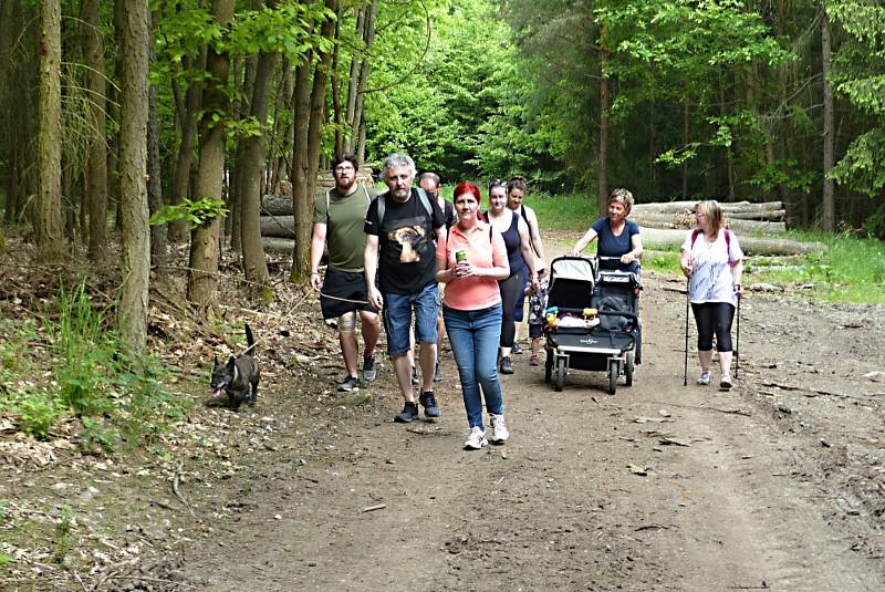 Družecká šlápota přivítala pěší i cyklisty.