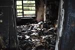 Rodině Čermákových z Kladna vyhořel 18. května 2022 dům, zbyly jim jen věci, které měli na sobě.