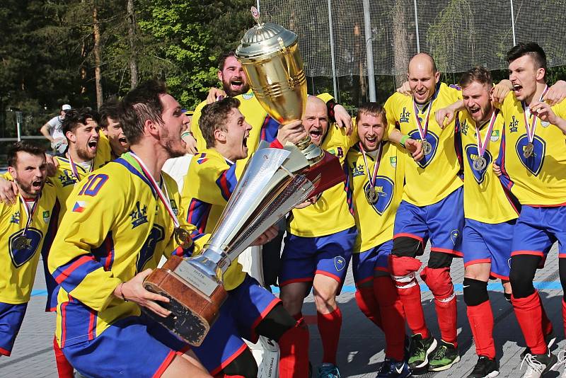 Alpiq Kladno – Kert Praha 0:2  , Kladno 18. 5. 2019, finále Extraligy hokejbalu 2018-9 , Kert vyhrál i třetí zápas a slaví titul.