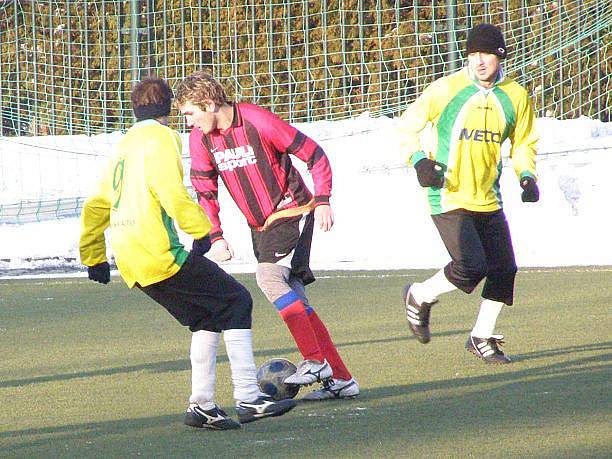 Sparta (v červeném) podlehla v Kladně vysoko Loděnicím 2:9. 