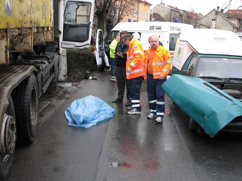 Tragická nehoda v Kladně-Švermově.