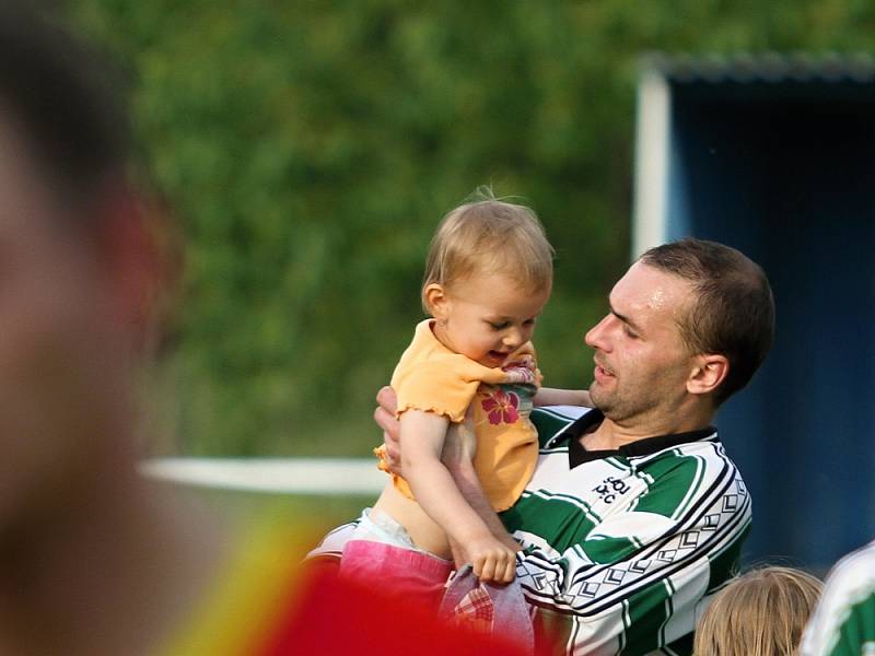 Slavoj Koleč - FK Žižice 1:0 , utkání III. tř., sk. B, okr. Kladno, 8. 6. 2013