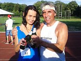Vítězové Pivního maratonu Zuzana Miháliková a Tomáš Stařecký. 
