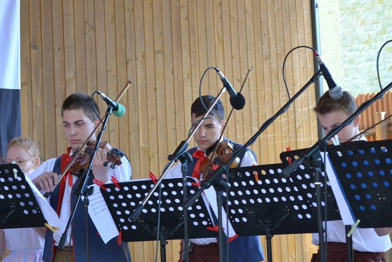 Tuchlovická pouť 2016 - nedělní program.