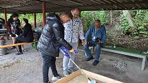 Z prvního ročníku amatérské burzy minerálů v Hornickém skanzenu Mayrau