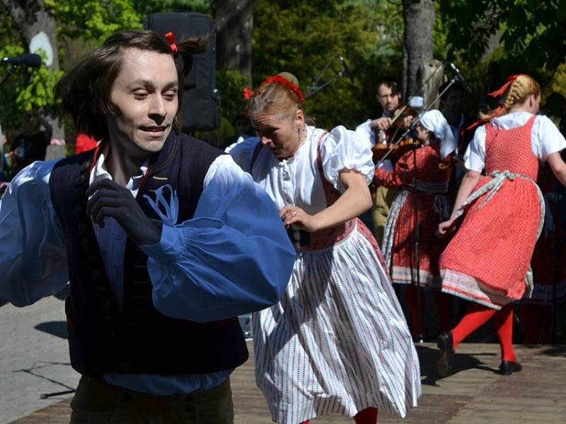 Folklorní slavnosti Tuchlovická pouť 2016