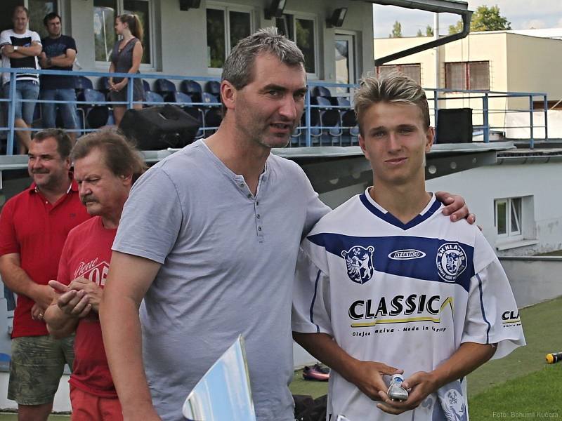 Kladenský pohár 2017. Turnaj pro kategorii U15 proběhl poslední červencový víkend na Stadionu Františka Kloze