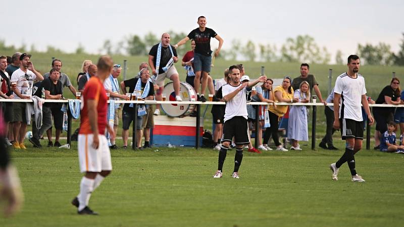 SK Hřebeč - Spartak Průhonice 2:0, finále Poháru SKFS, 8. 6. 2022