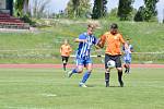 Fotbalová příprava: Slaný (v oranžovém) porazilo Hořovice 2:1.