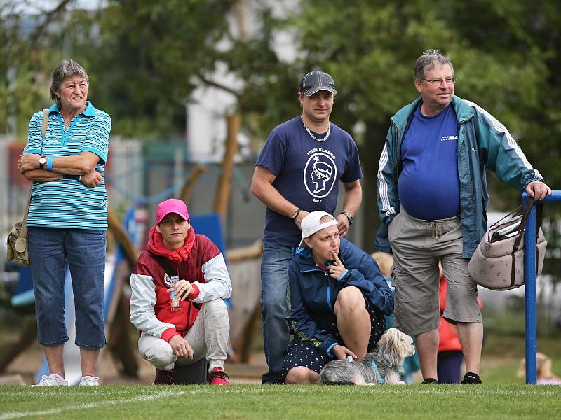 SK Braškov - Internacionálové ČR 3:2. Oslavy 90 let fotbalu na Braškově 