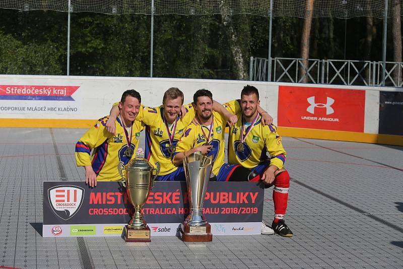 Alpiq Kladno – Kert Praha 0:2  , Kladno 18. 5. 2019, finále Extraligy hokejbalu 2018-9 , Kert vyhrál i třetí zápas a slaví titul.