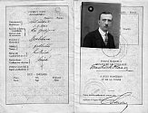 Cestovní pas Františka Haana platný ve 20. letech 20. století.