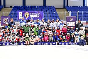 Pojď hrát hokej se oddílu PZ Kladno hodně povedl - dorazilo 53 dětí.