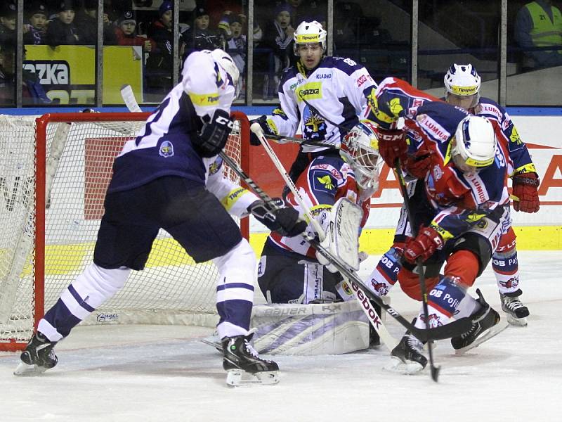 HC Rytíři Kladno - HC ČSOB Pojišťovna Pardubice 1:4,  ELH 2013/14, hráno 1.11. 2013