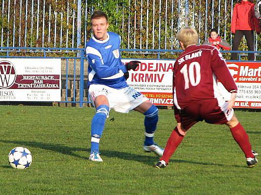 Slaný (v rudém) doma remizovalo s Tuchlovicemi 1:1