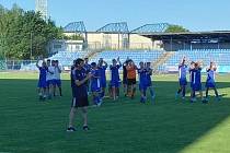 Dorostenci SK Kladno se radují, Roudnici porazili 4:2.