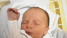 JIŘÍ PECEN, LIDICE. Narodil se 18. prosince 2017. Po porodu vážil 3,80 kg a měřil 49 cm. Rodiče jsou Alena Šťastná a Ladislav Pecen. (porodnice Kladno)
