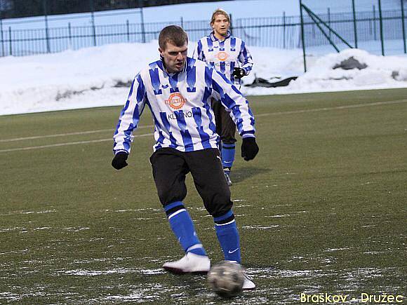 Braškov - Družec, přípravné fotbalové utkání, hráno 30.1.2010 UT Kladno