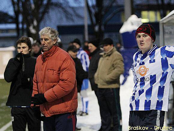 Braškov - Družec, přípravné fotbalové utkání, hráno 30.1.2010 UT Kladno