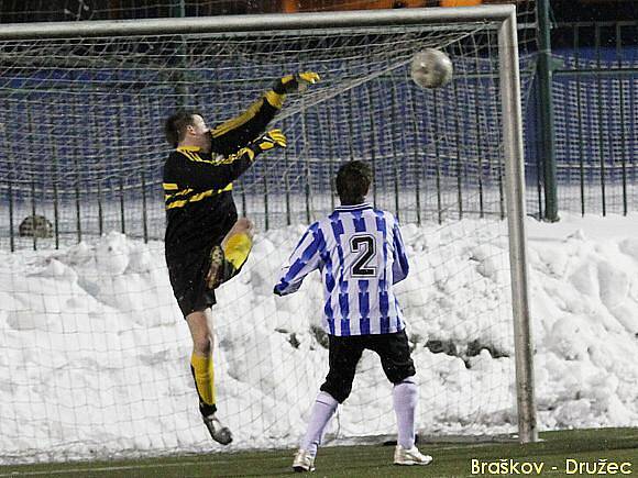 Braškov - Družec, přípravné fotbalové utkání, hráno 30.1.2010 UT Kladno