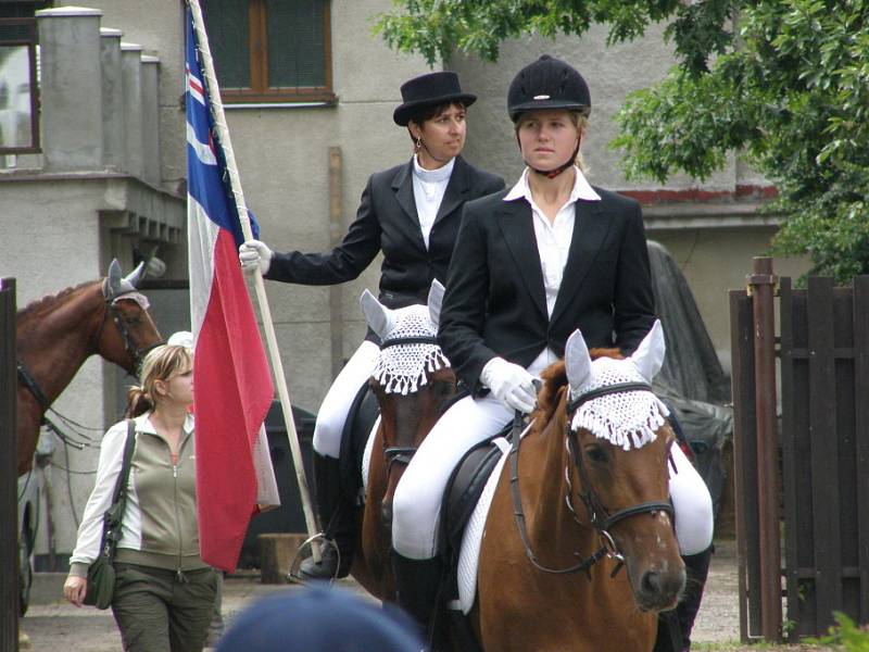 Sobotní den na kladenském Sletišti patřil zdatným jezdcům.