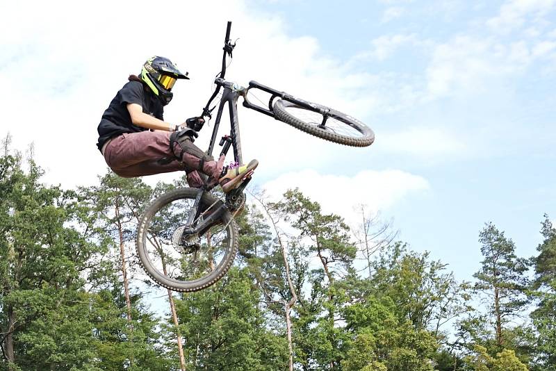 Netopýr BIKE FEST 2022 / Nouzov Poteplí 3. 9. 2022