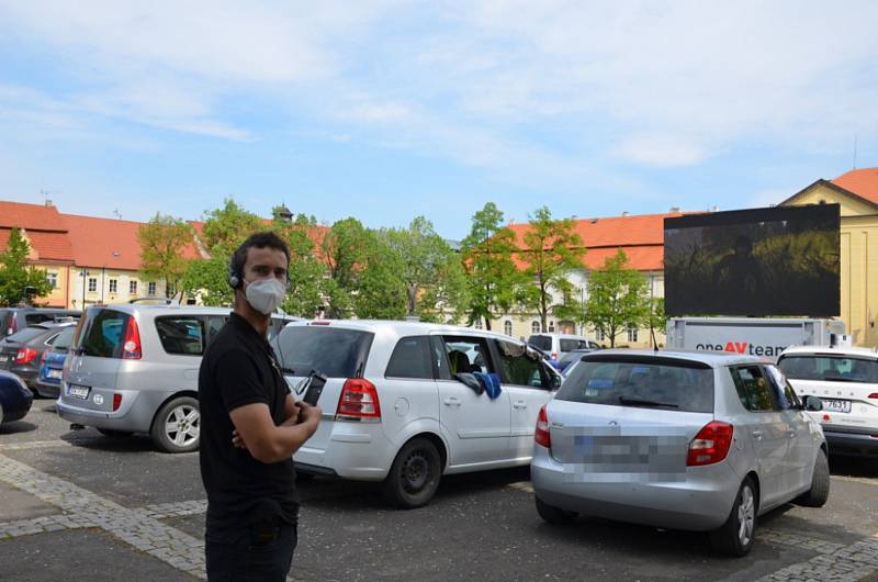 Lidé z aut sledovali snímek Jak vycvičit draka 3.