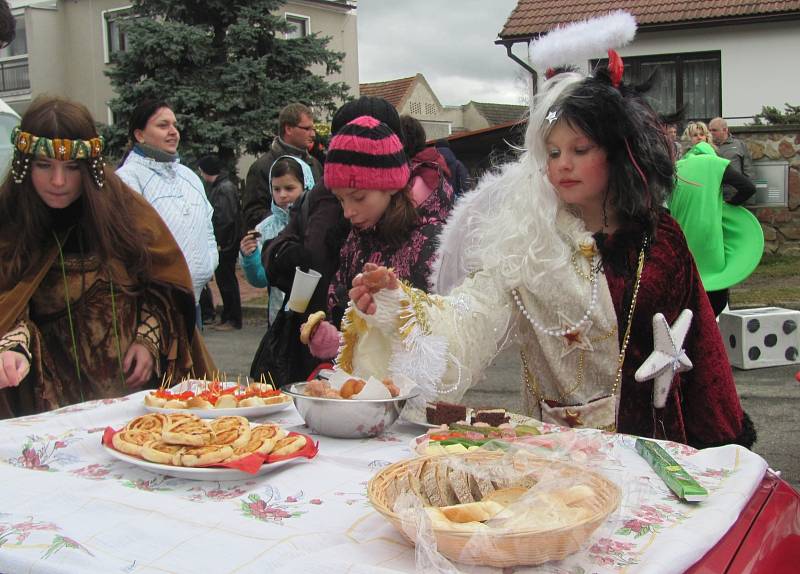 Masopust v Horním Bezděkově, 2. února 2013.