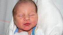 LUKÁŠ SZAYKO, BRATKOVICE. Narodil se 4. července 2020. Po porodu vážil 3,32 kg a měřil 49 cm. Rodiče jsou Marie Havlová a Patrik Szayko. (porodnice Slaný)